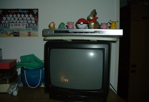 alter TV (16388 Besuche) alter kleiner TV (Schlafzimmer) alter TV